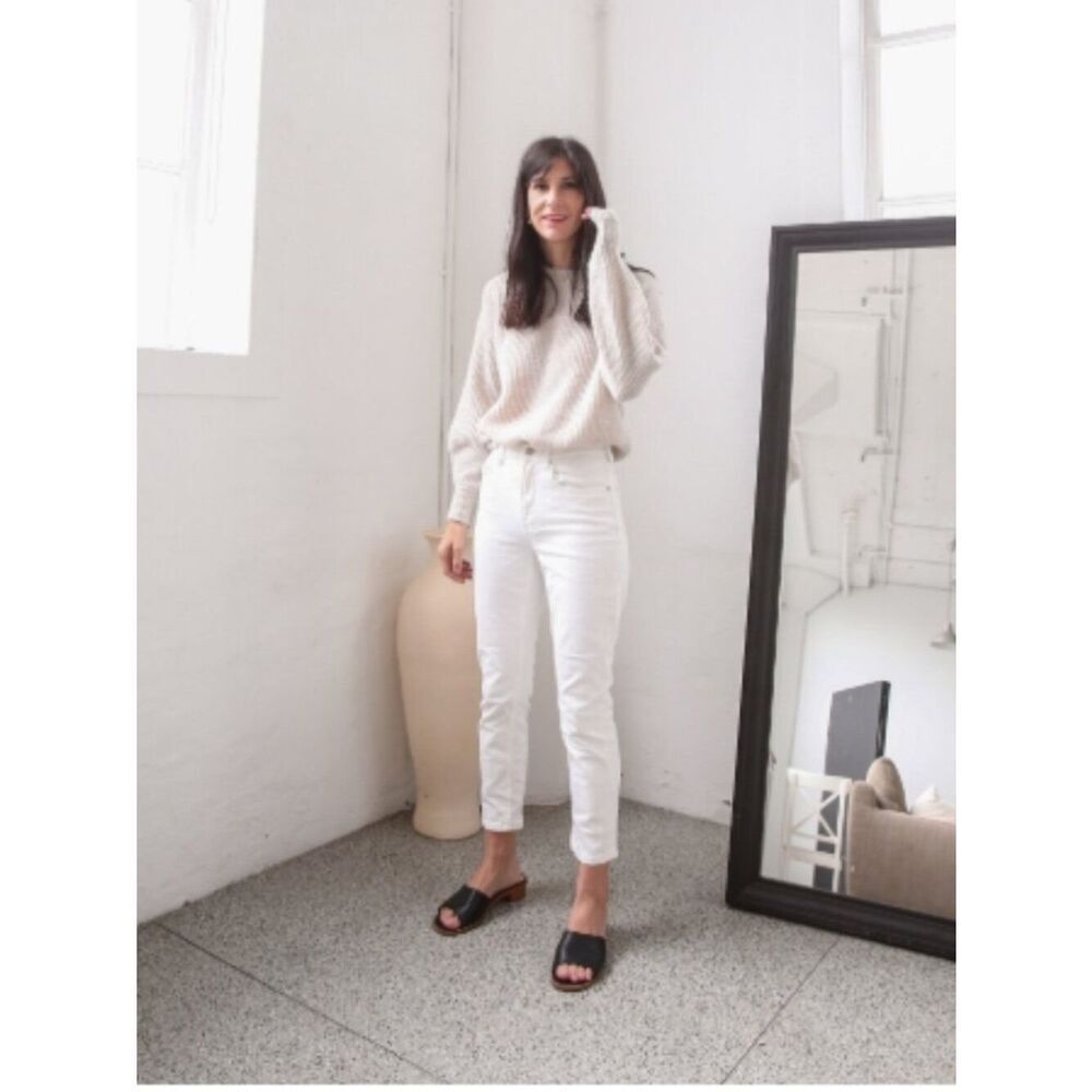Like New! EVERLANE The Original Cheeky Jeans Cropped in Bone in Size 28